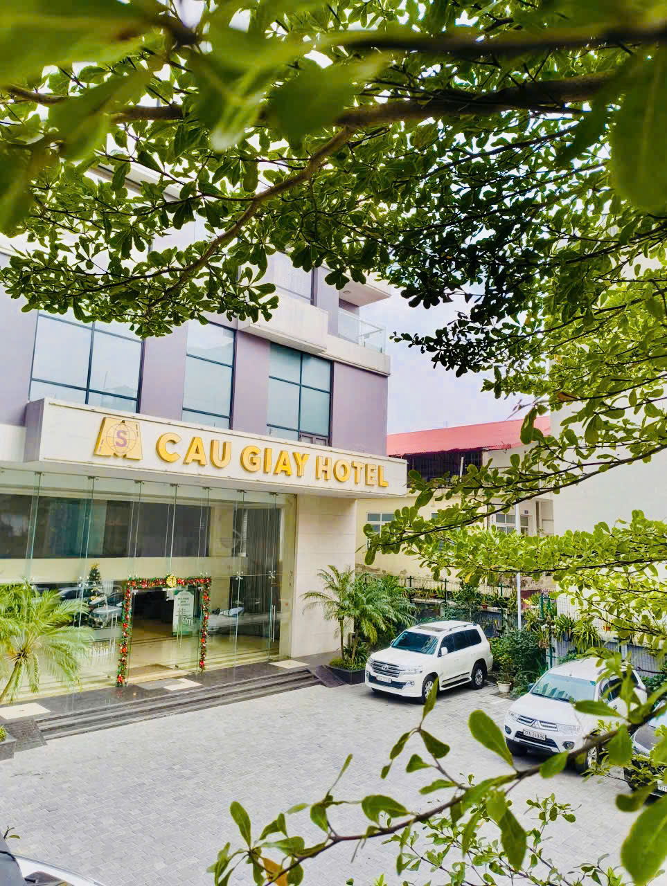 Cầu Giấy Hotel – Không gian xanh giữa lòng đô thị bận rộn
