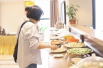 Một buổi sáng thảnh thơi tại Cầu Giấy Hotel